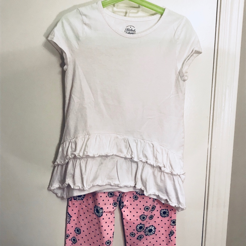 Girls 2 piece outfit